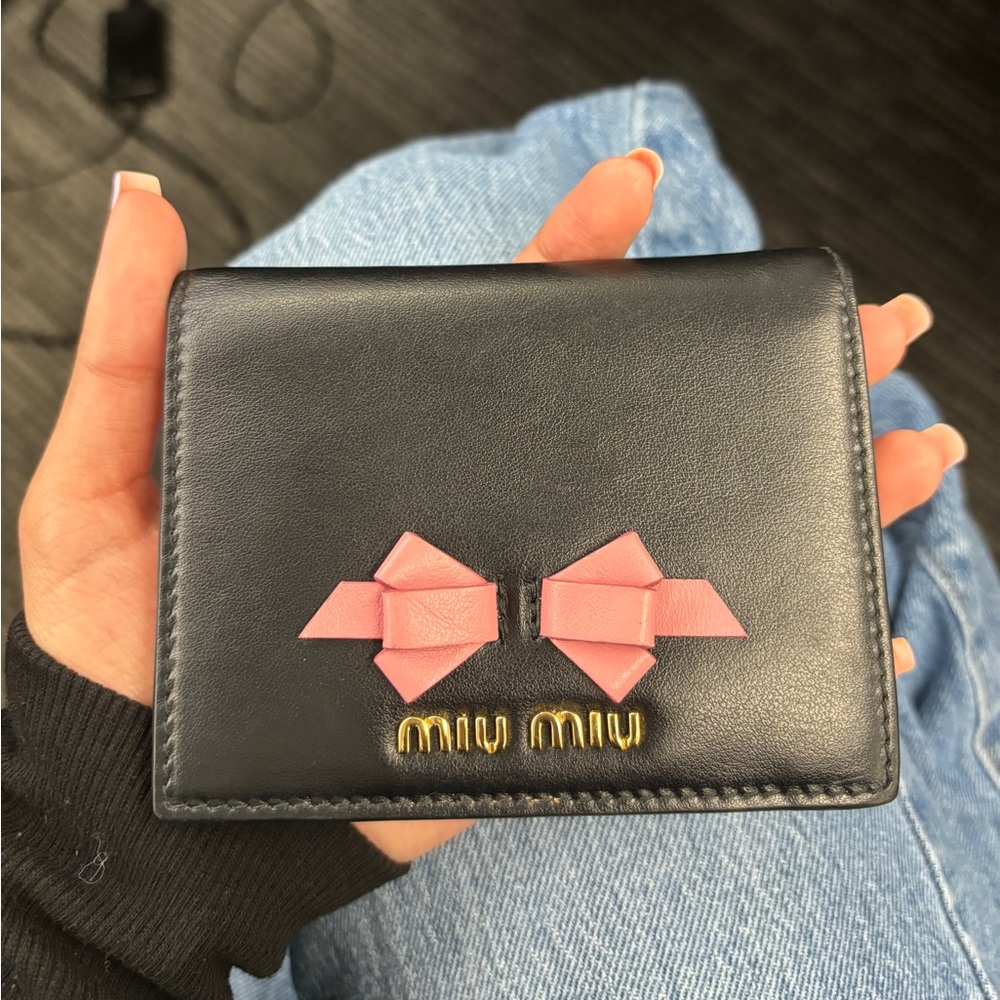 MIU MIU bow pink wallet